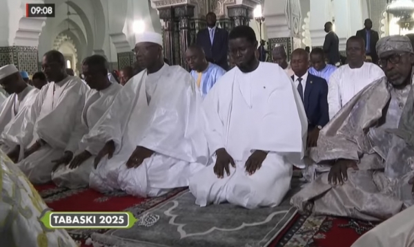 🔴En Direct Tabaski 2025 | Suivez la Priére à la Grande Mosquée