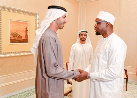[Photos] Emirates Arabes Unis : Sonko reçoit le ministre émirati chargé des Affaires africaines, Sheikh Shakhboot Al Nahyan